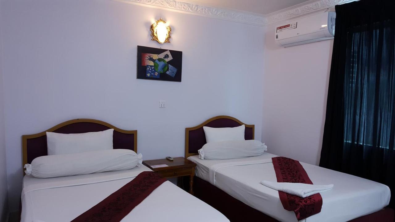 Pama Hotel Kampong Chhnang Exteriör bild